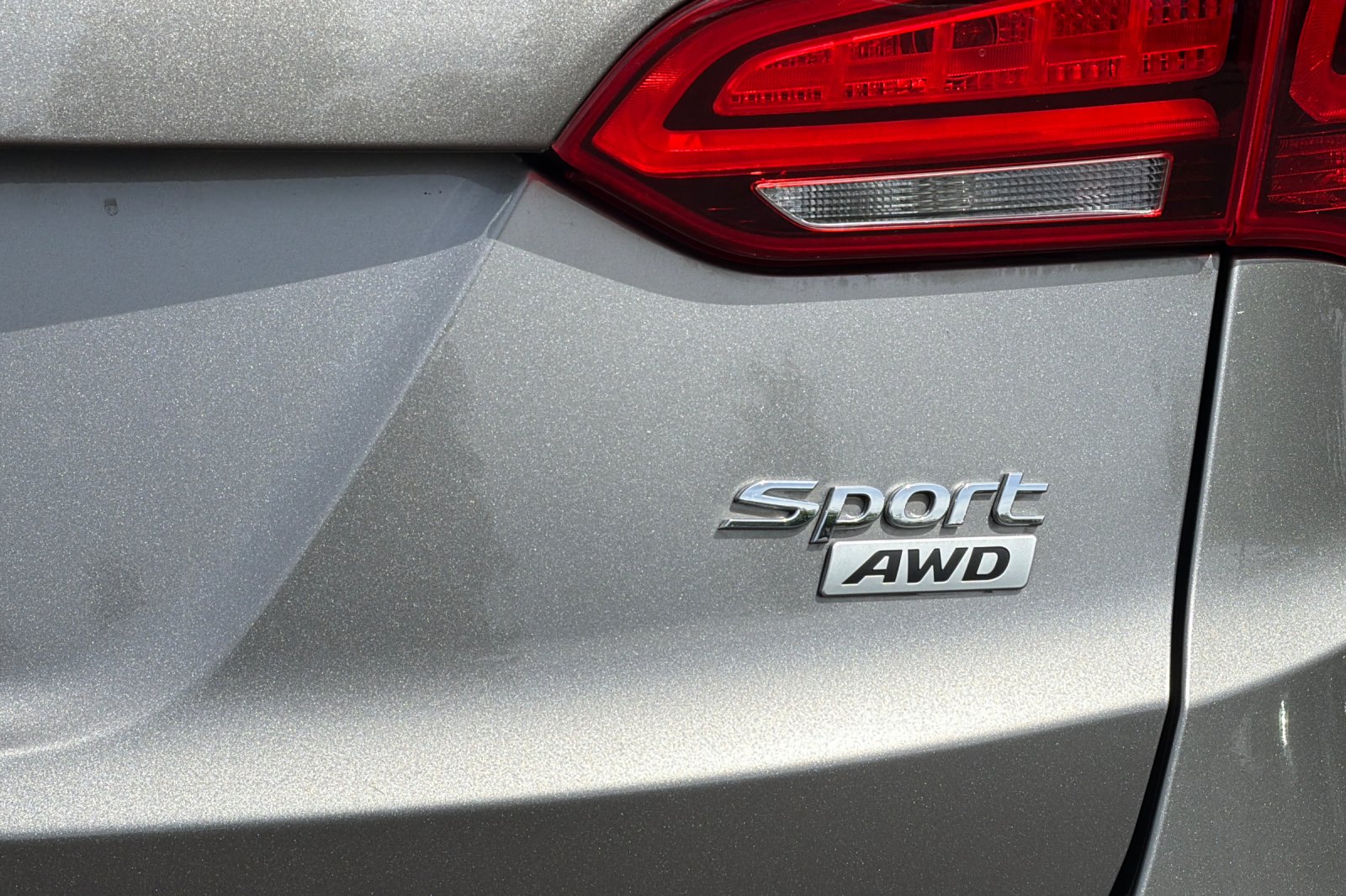 Used 2018 Mineral Gray Hyundai 2.4L image 23