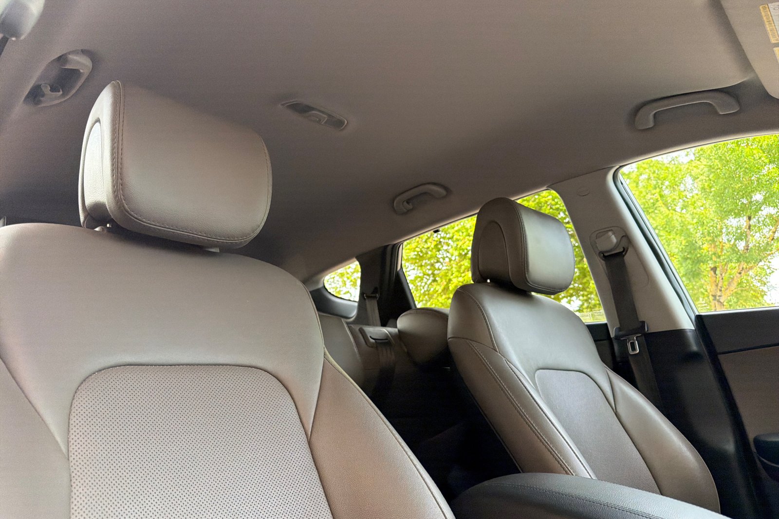 Used 2018 Mineral Gray Hyundai 2.4L image 14