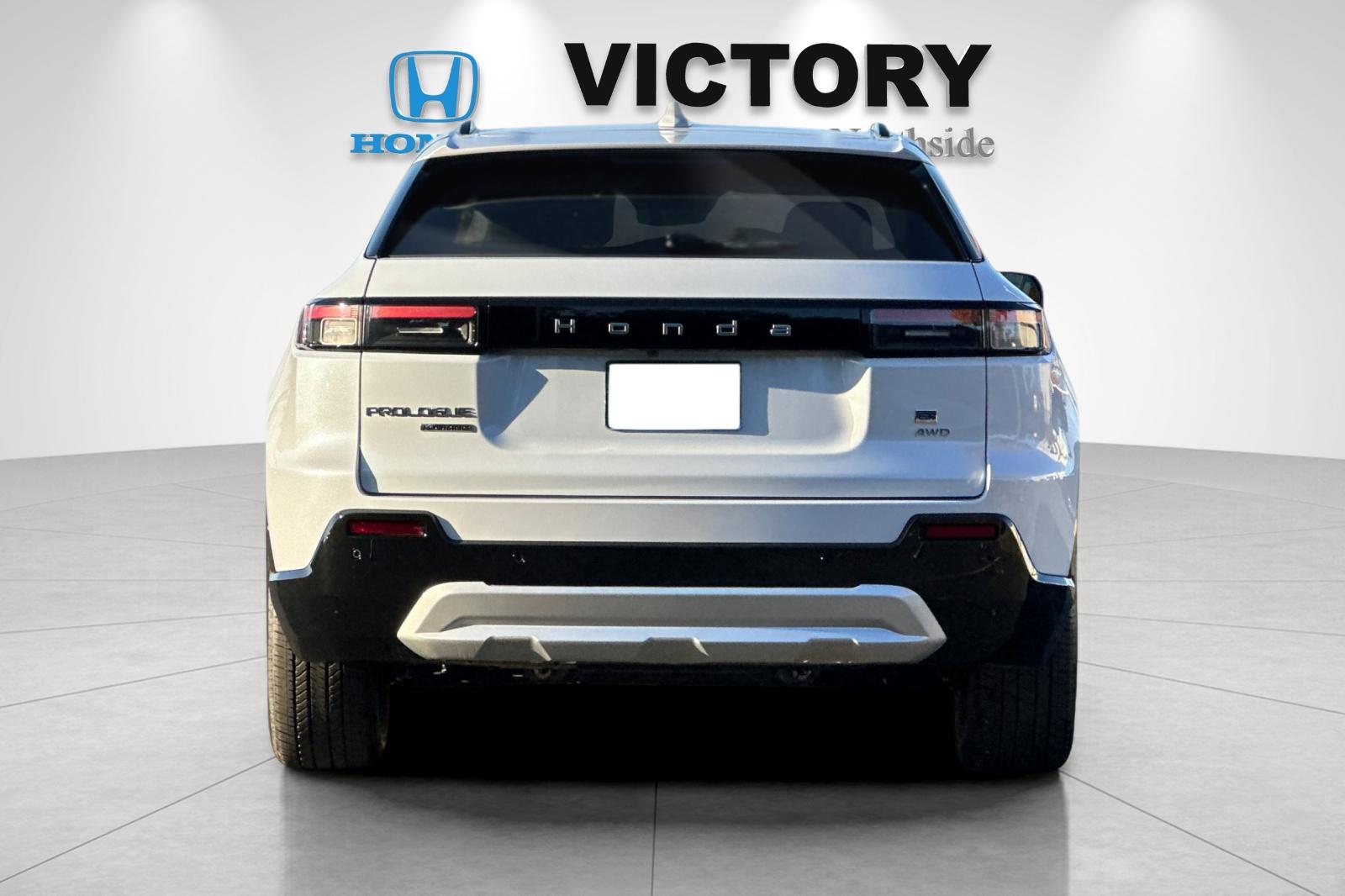 New 2026 Frostline White Pearl Honda Touring image 4