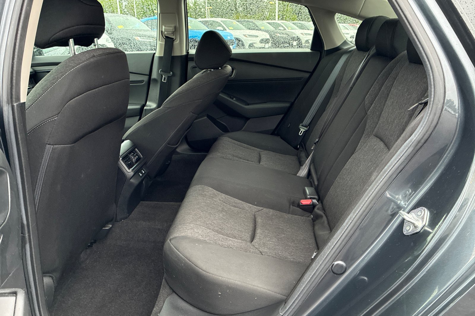 Used 2025 Meteorite Gray Metallic Honda SE image 13