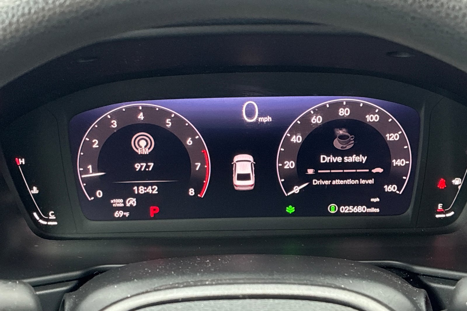 Used 2025 Meteorite Gray Metallic Honda SE image 30