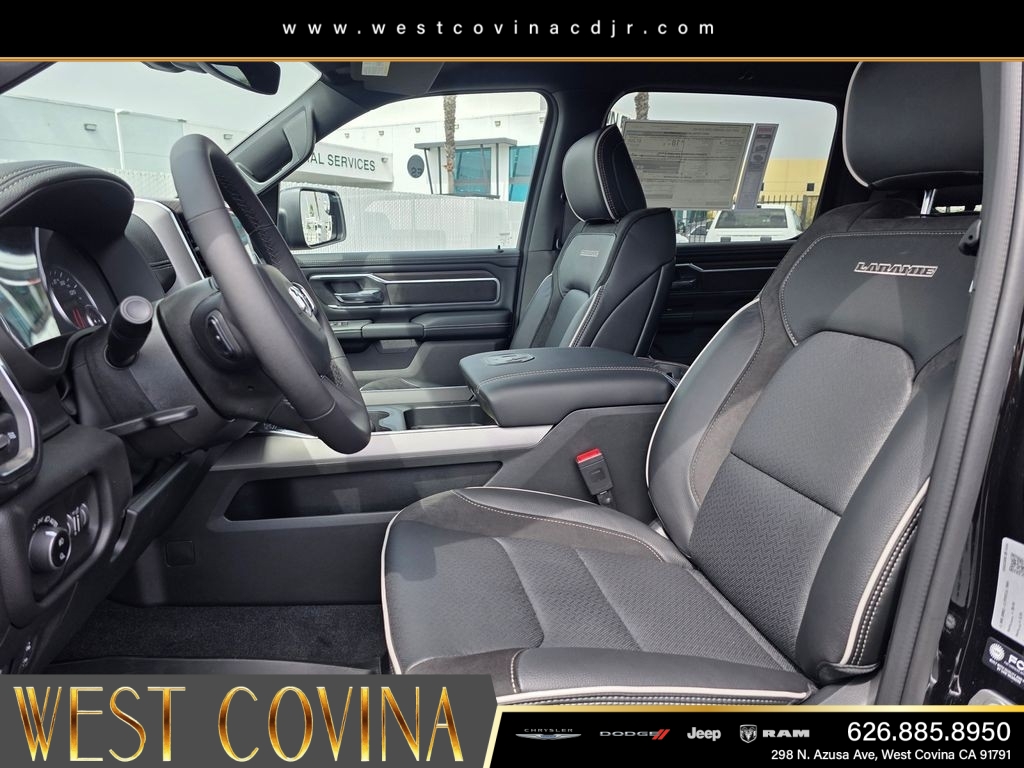 New 2026 Diamond Black Crystal Pearl-Coat Exterior Paint RAM Laramie image 16