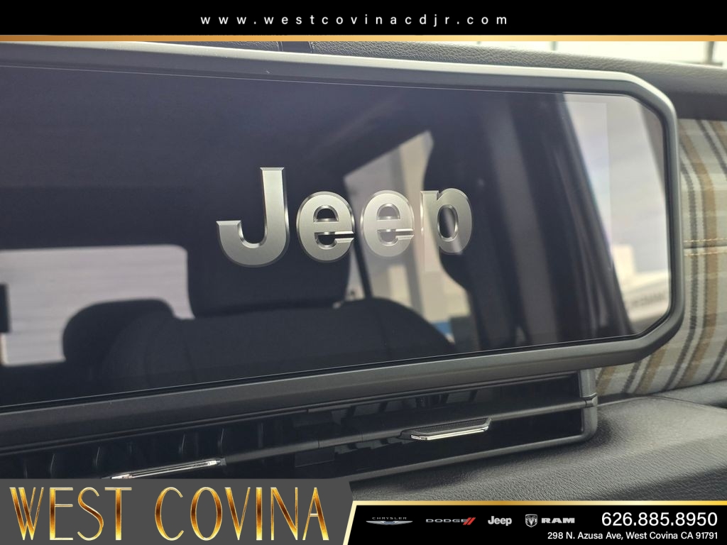 New 2026 Black Clear-Coat Exterior Paint Jeep 85th Anniversary Edition image 20