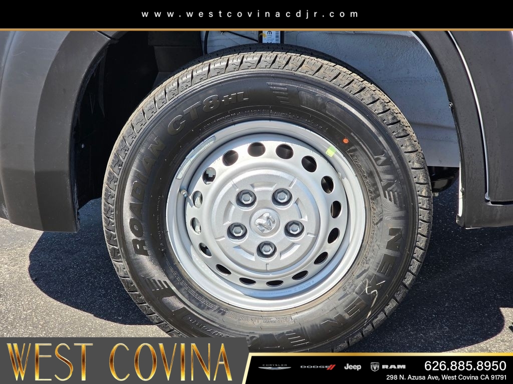 New 2026 Bright White Clearcoat RAM Base image 9
