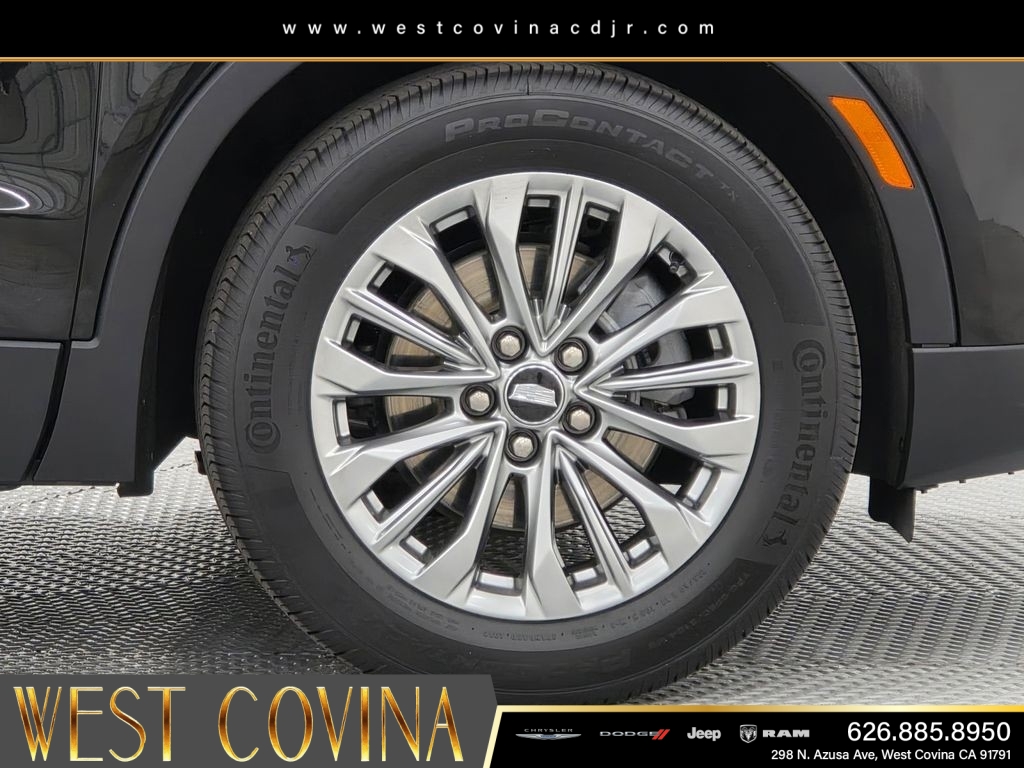 Used 2025 Black Cadillac Premium Luxury image 9