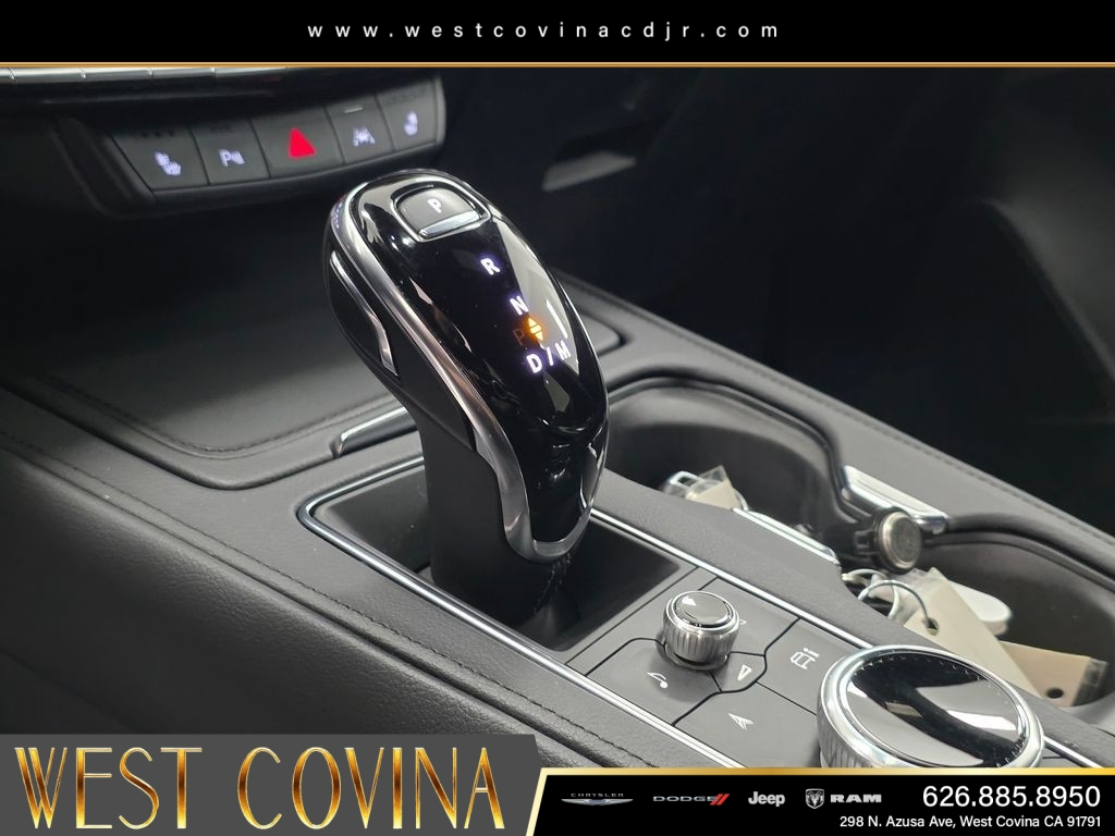 Used 2025 Black Cadillac Premium Luxury image 25