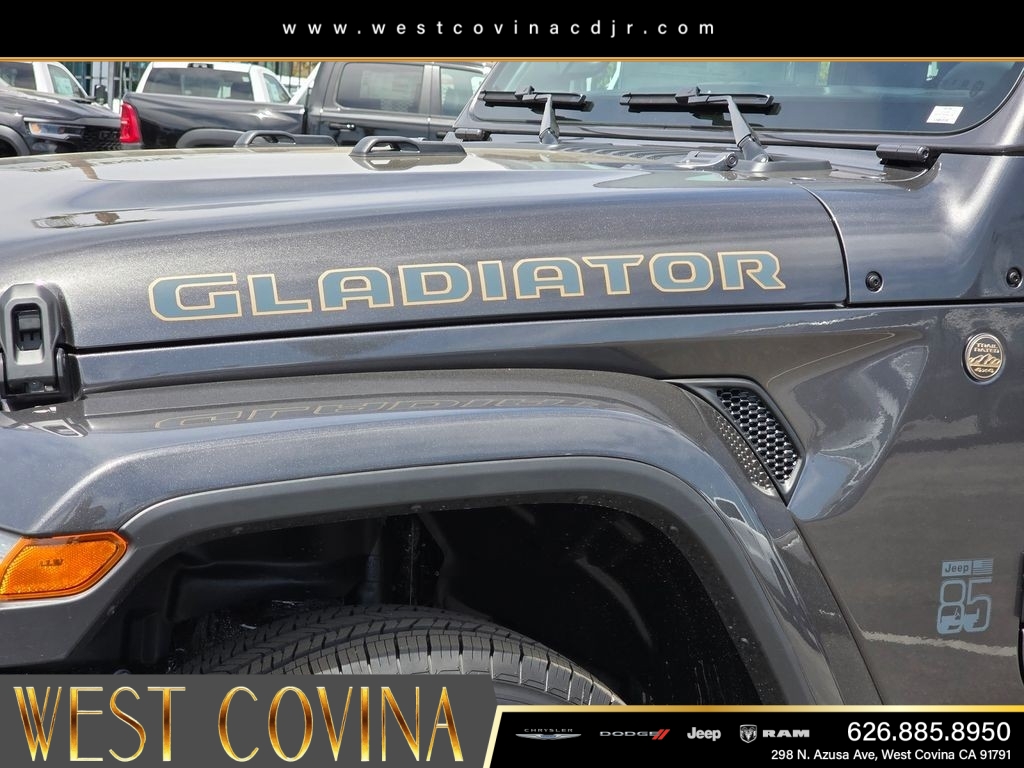New 2026 Granite Crystal Metallic Clear-Coat Exterior Paint Jeep 85th Anniversary Edition image 10