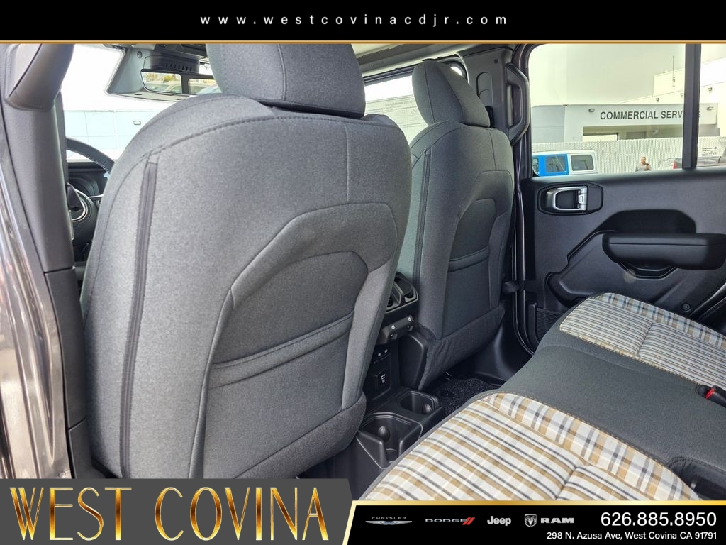 New 2026 Granite Crystal Metallic Clear-Coat Exterior Paint Jeep 85th Anniversary Edition image 13