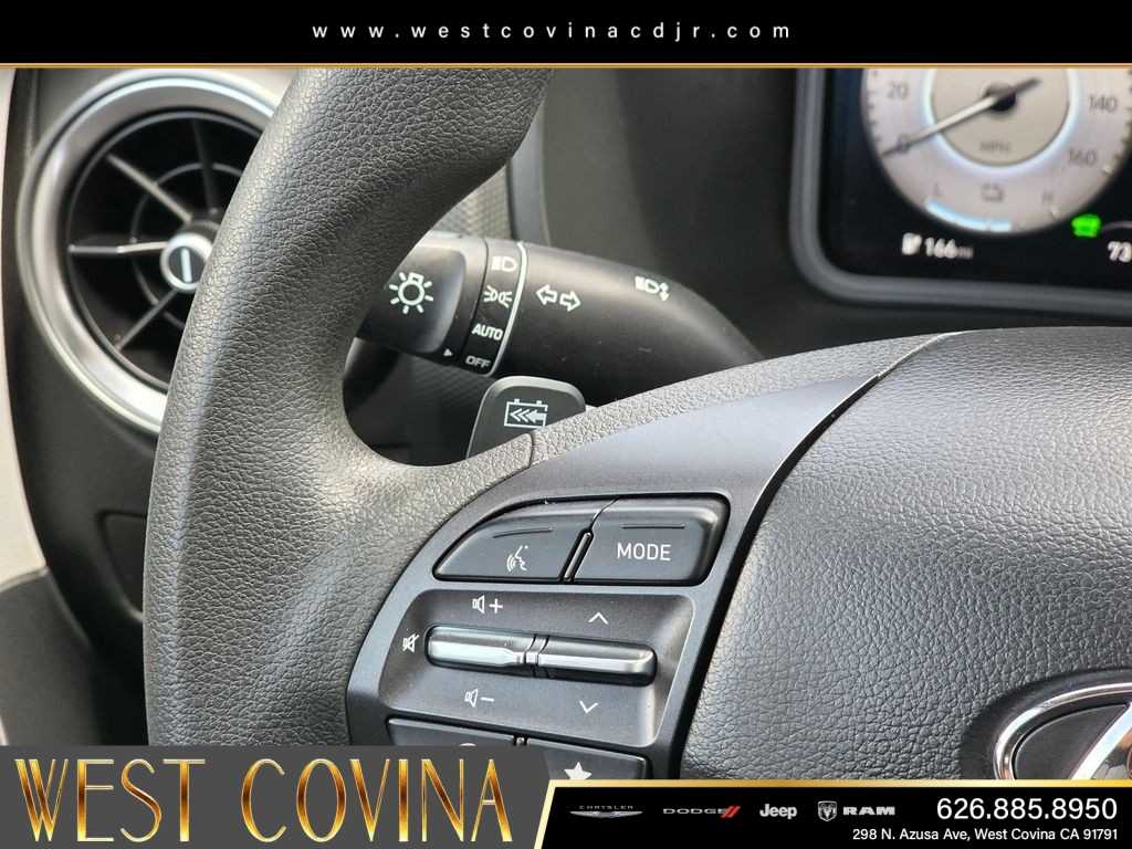 Used 2023 Black Hyundai SE image 29