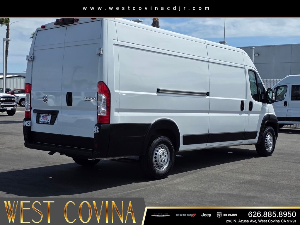 Used 2025 White Ram High Roof image 7