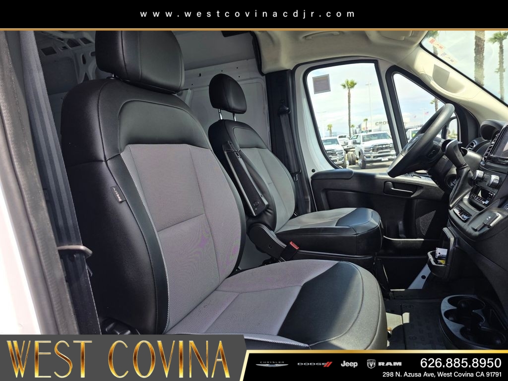 Used 2025 White Ram High Roof image 16