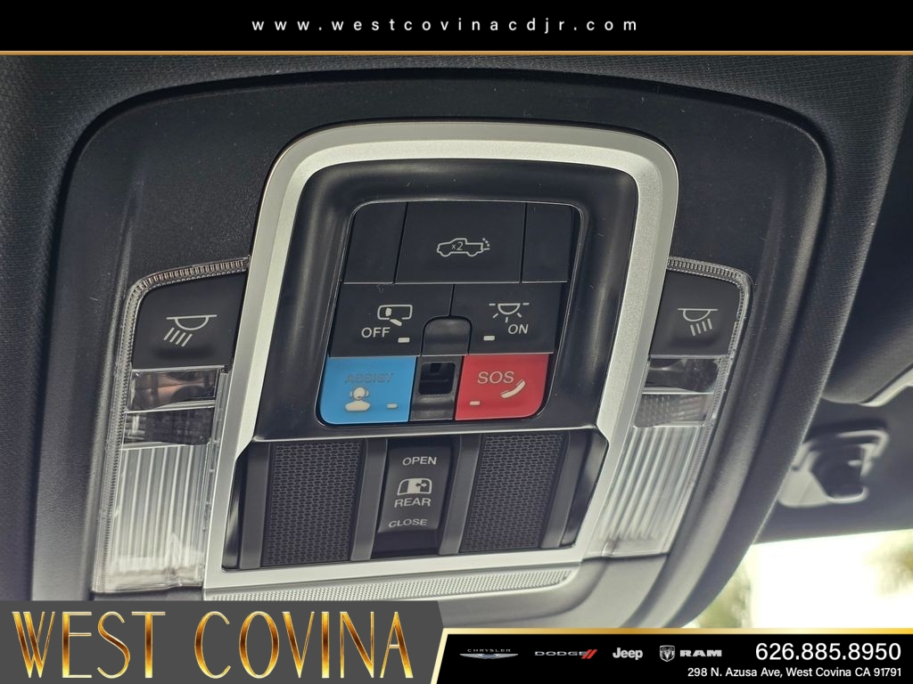 New 2026 Bright White Clear-Coat Exterior Paint RAM Laramie image 15