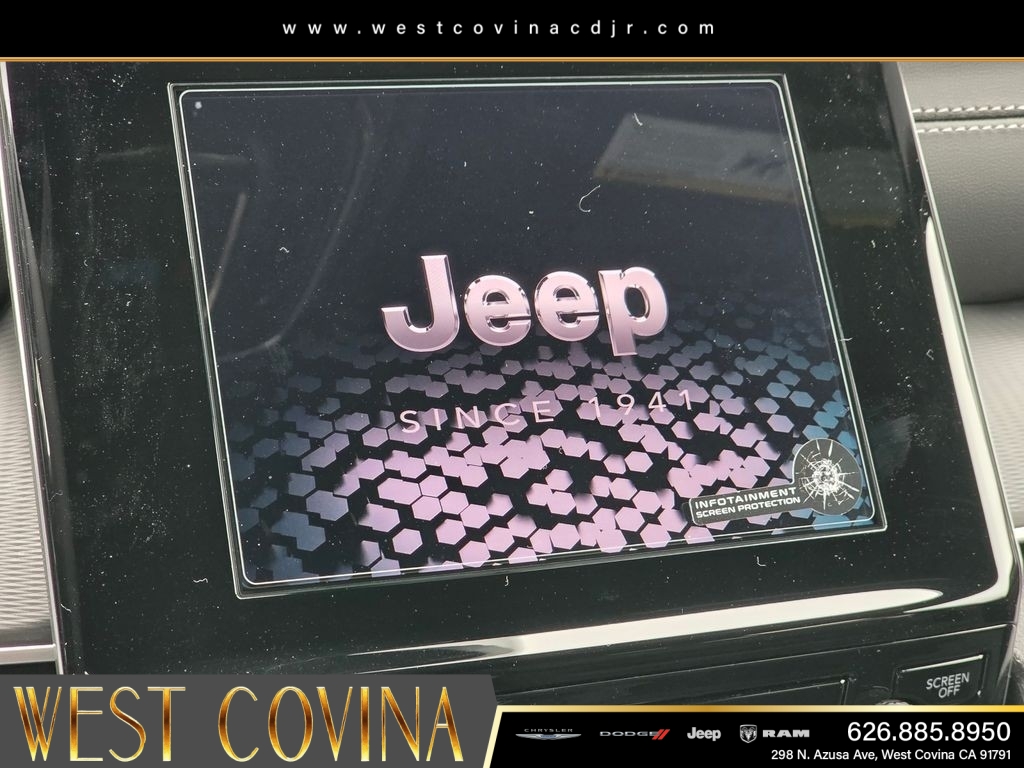 New 2026 Baltic Gray Metallic Clear-Coat Exterior Paint Jeep Laredo image 23