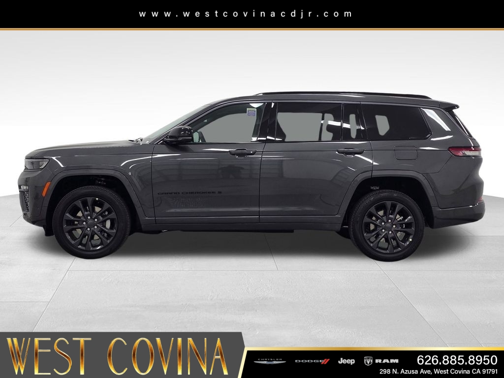 New 2026 Baltic Gray Metallic Clear-Coat Exterior Paint Jeep Limited Reserve image 8