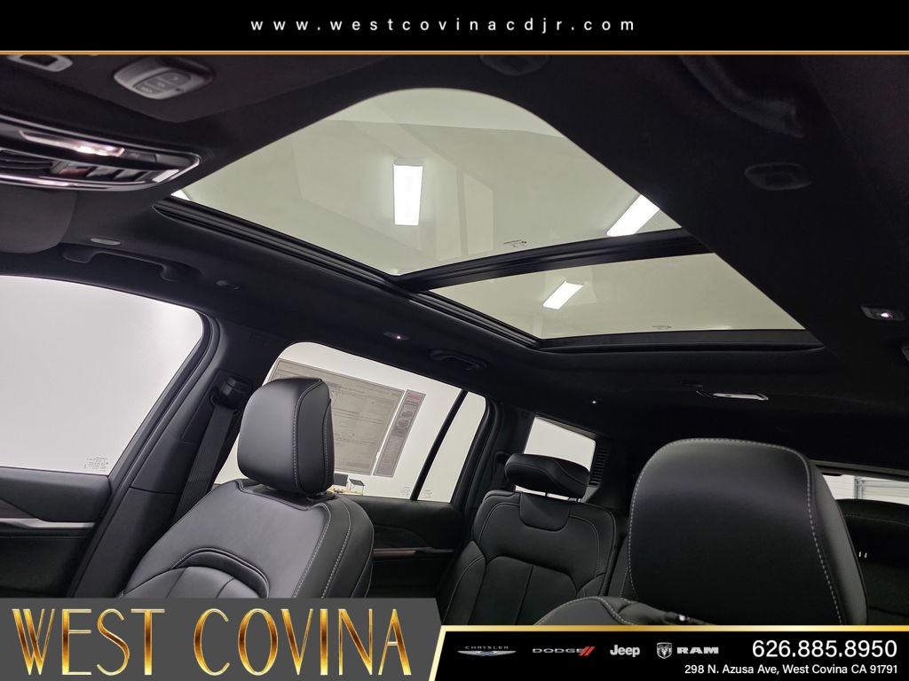 New 2026 Baltic Gray Metallic Clear-Coat Exterior Paint Jeep Limited Reserve image 21