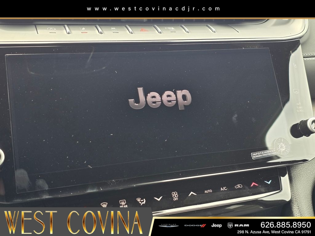New 2026 Baltic Gray Metallic Clear-Coat Exterior Paint Jeep Limited Reserve image 24
