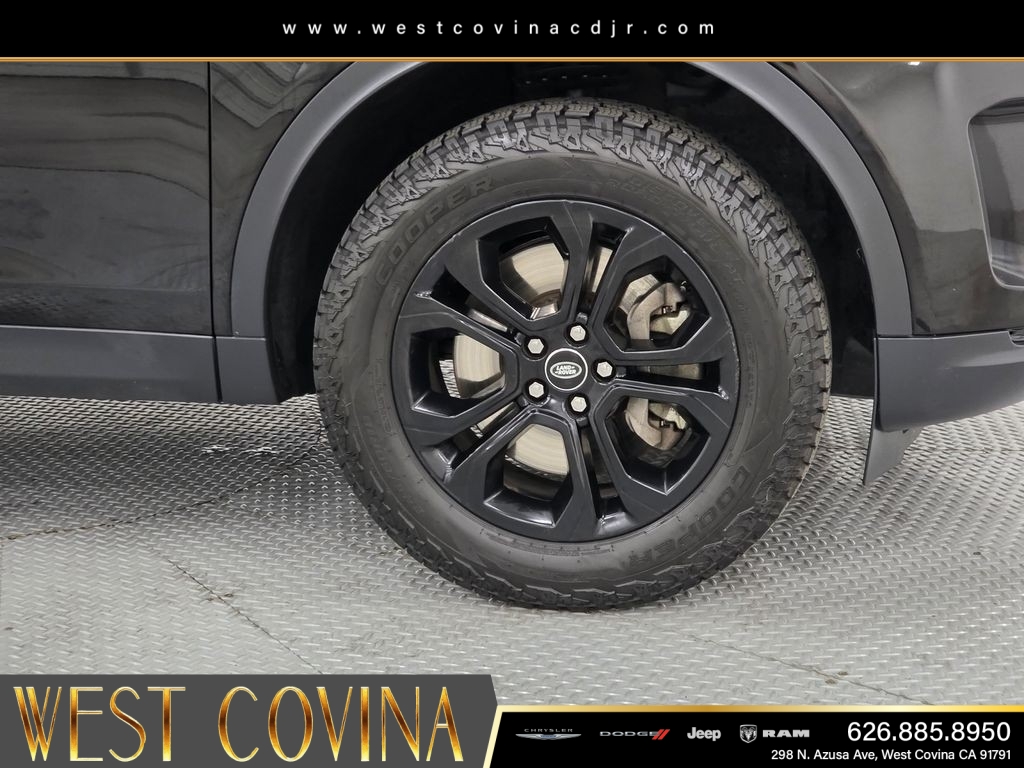 Used 2020 Black Land Rover S image 9