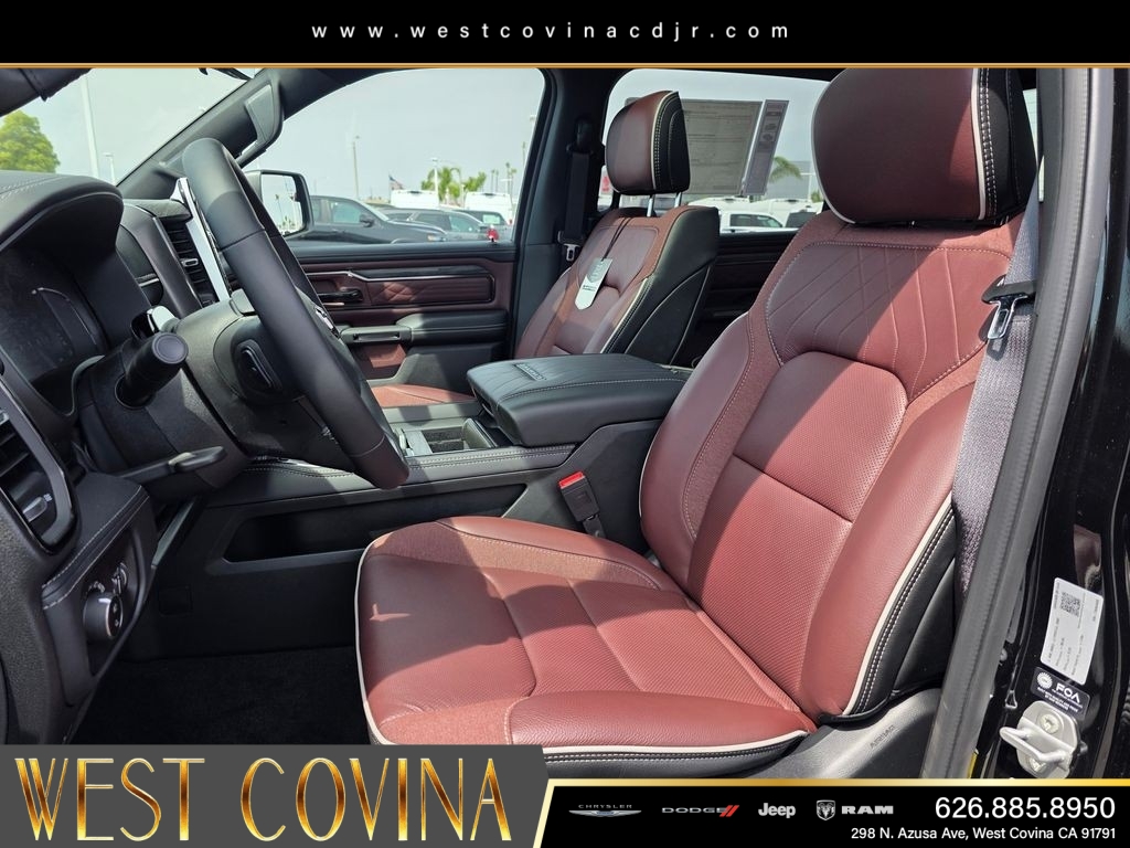 New 2026 Diamond Black Crystal Pearlcoat RAM Limited image 16