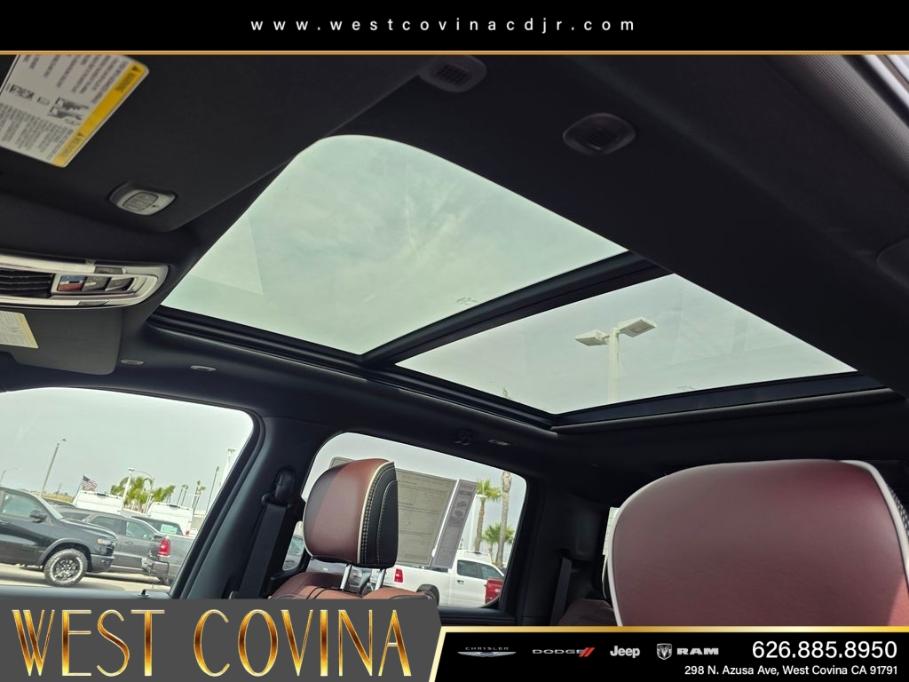 New 2026 Diamond Black Crystal Pearlcoat RAM Limited image 17