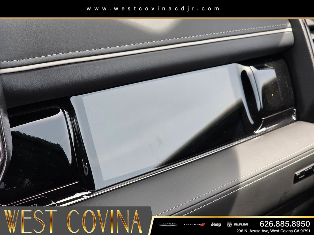 New 2026 Diamond Black Crystal Pearlcoat RAM Limited image 18
