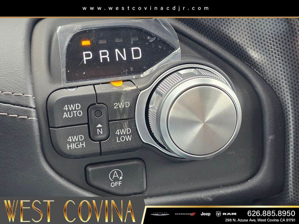 New 2026 Diamond Black Crystal Pearlcoat RAM Limited image 20