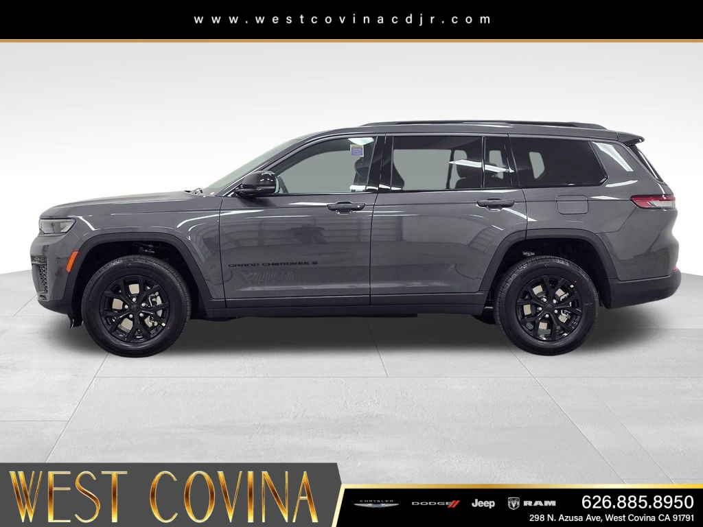 New 2026 Baltic Gray Metallic Clear-Coat Exterior Paint Jeep Laredo image 8