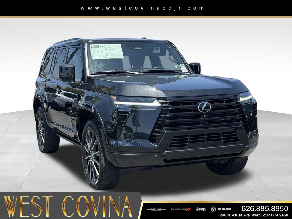 Used 2025 Black Lexus 550 Luxury+ image 2
