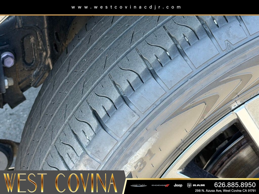 Used 2025 Black Lexus 550 Luxury+ image 17