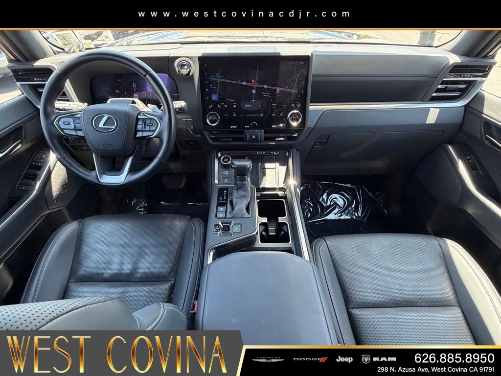 Used 2025 Black Lexus 550 Luxury+ image 37