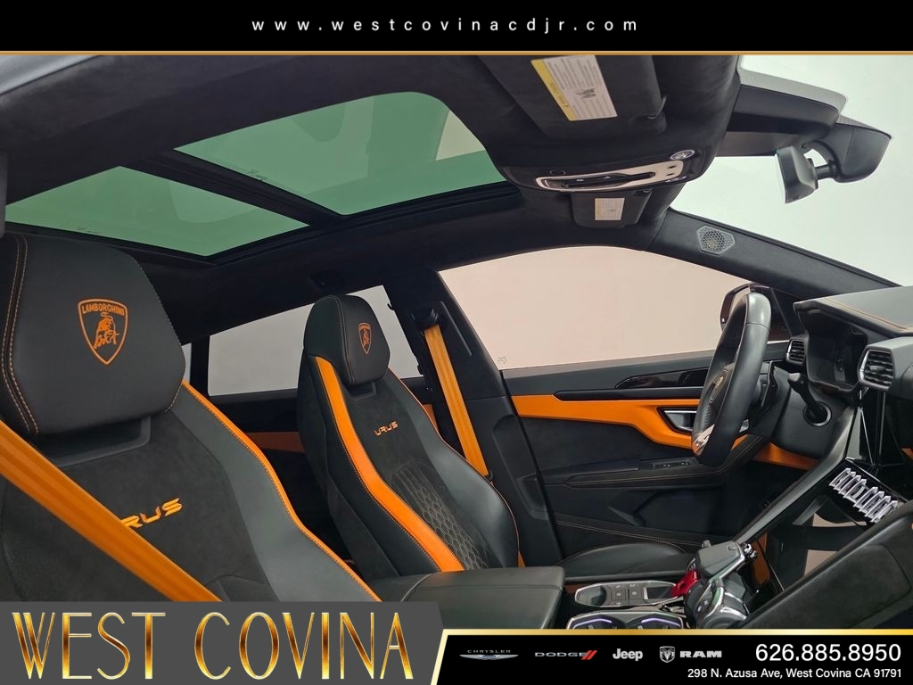 Used 2024  Lamborghini S image 16