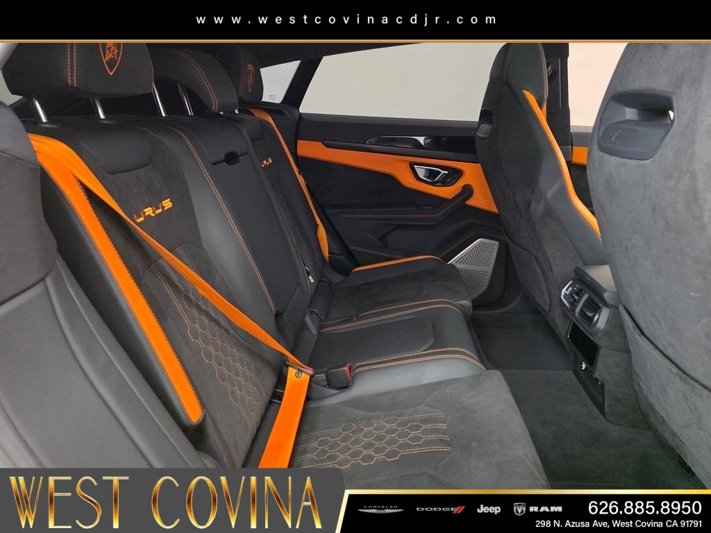 Used 2024  Lamborghini S image 27