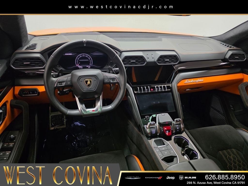 Used 2024  Lamborghini S image 29