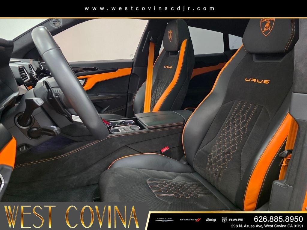 Used 2024  Lamborghini S image 37