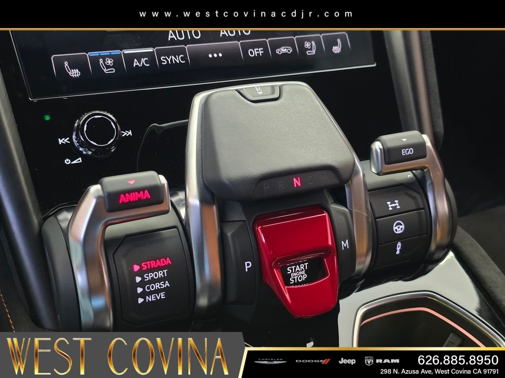 Used 2024  Lamborghini S image 44