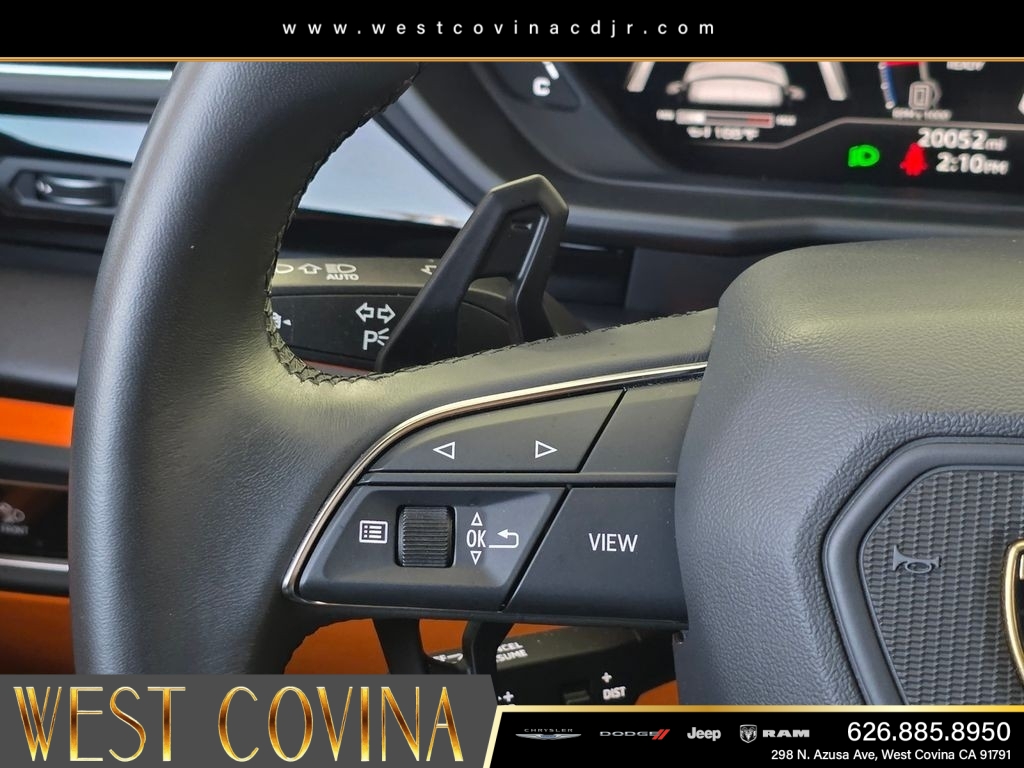 Used 2024  Lamborghini S image 45