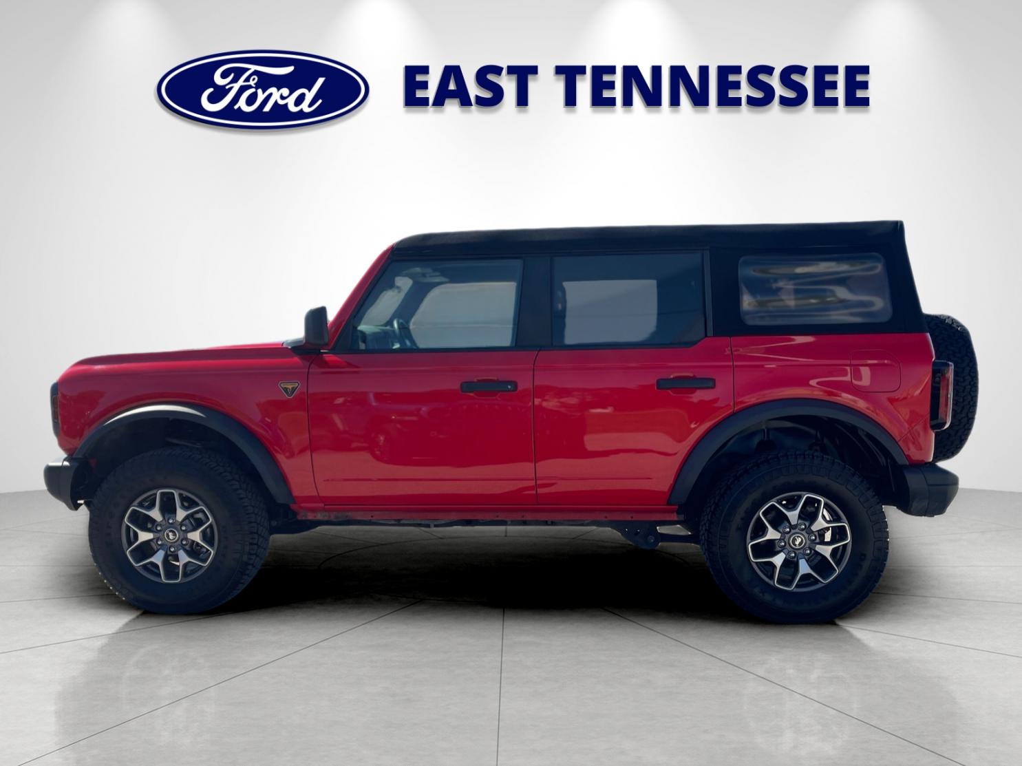 Used 2023 Red Ford Badlands image 6