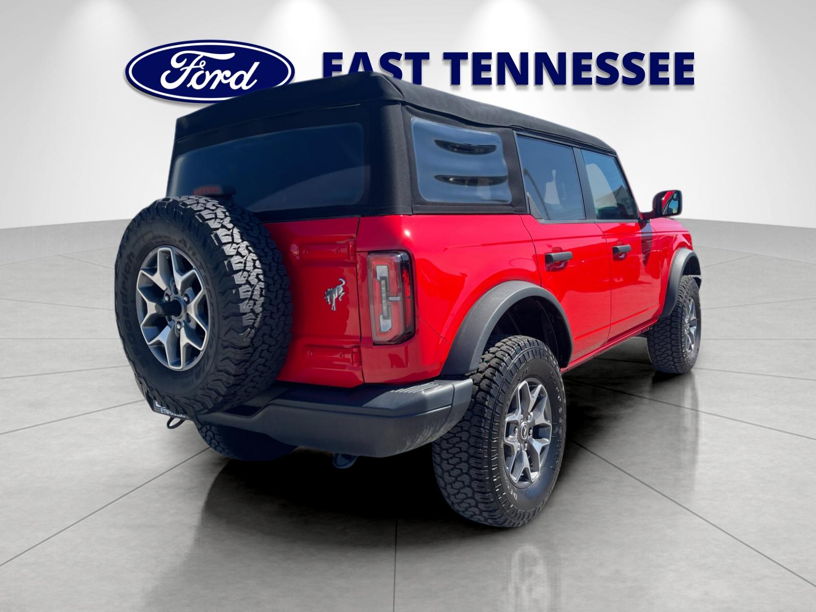 Used 2023 Red Ford Badlands image 3