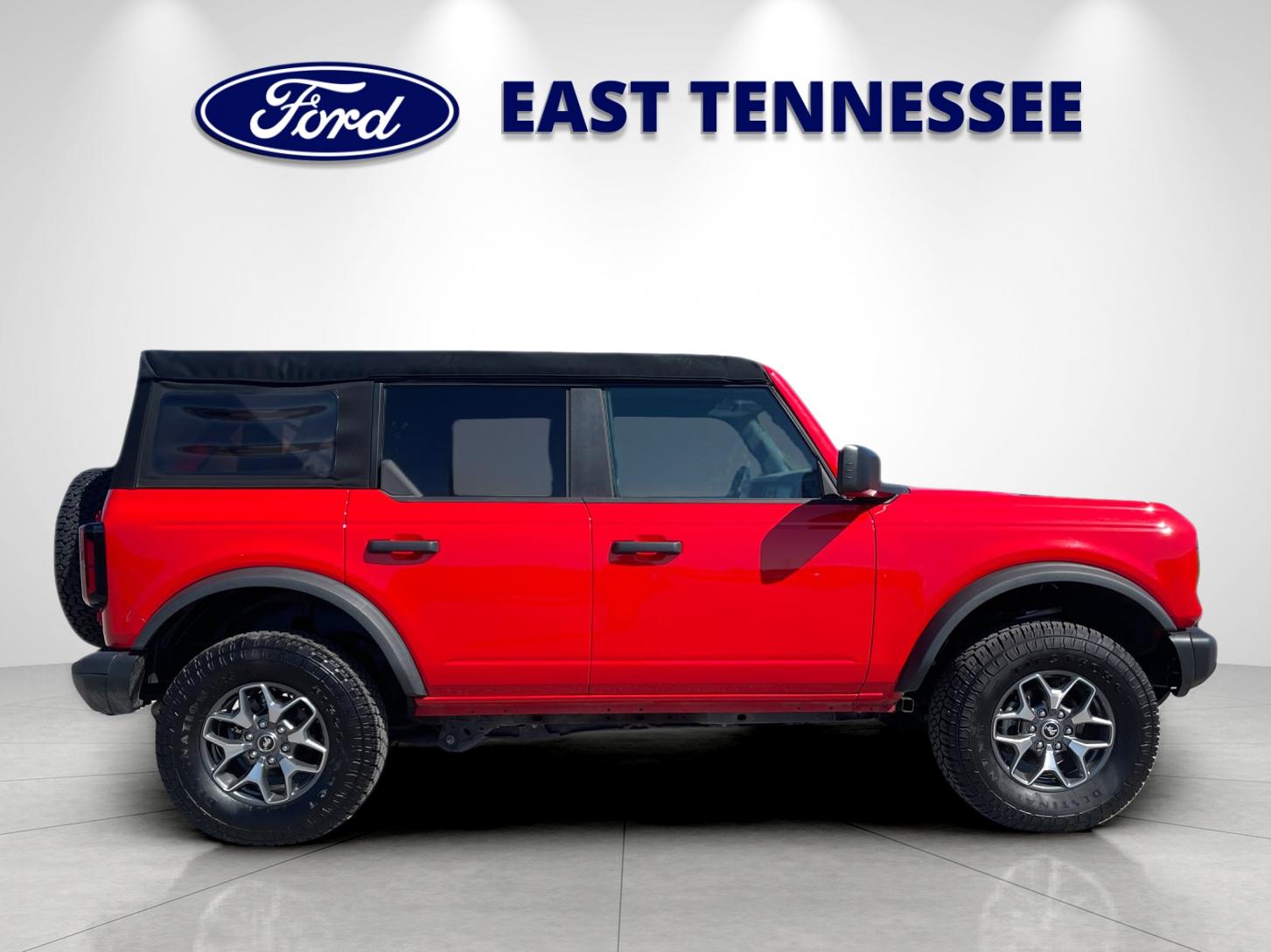 Used 2023 Red Ford Badlands image 2
