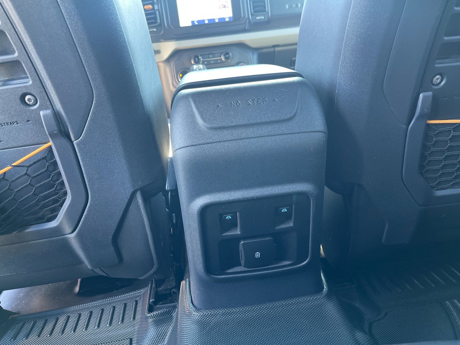 Used 2023 Red Ford Badlands image 15