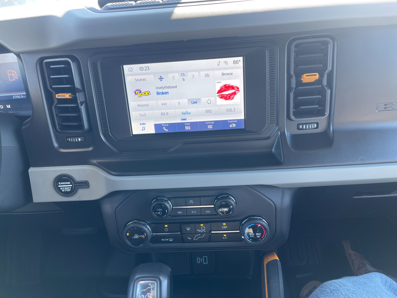 Used 2023 Red Ford Badlands image 23