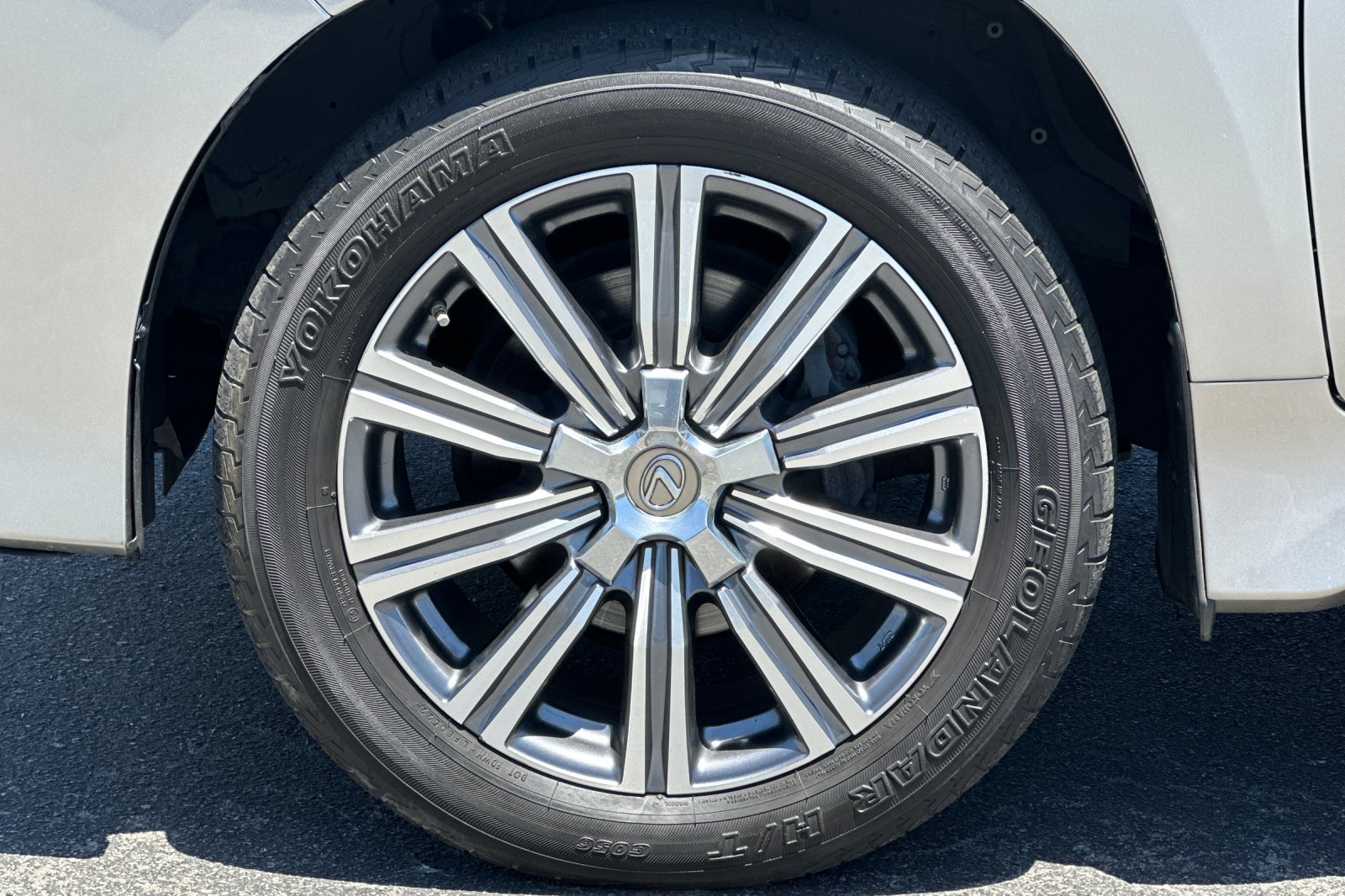 Used 2016 Silver Lexus 570 image 36