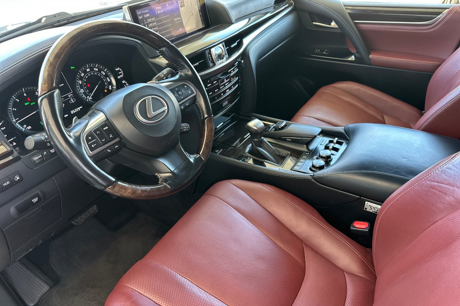 Used 2016 Silver Lexus 570 image 11