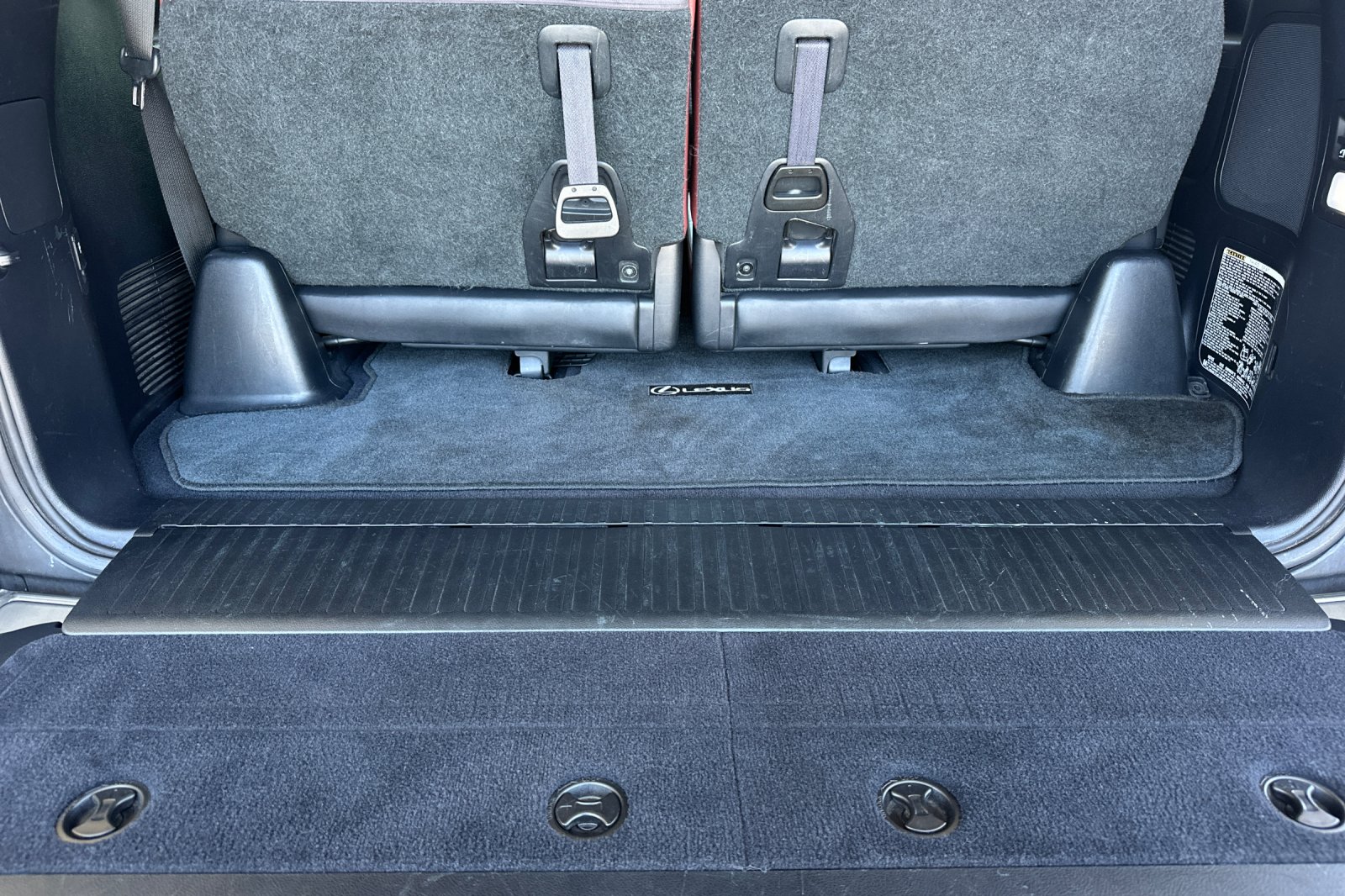 Used 2016 Silver Lexus 570 image 19