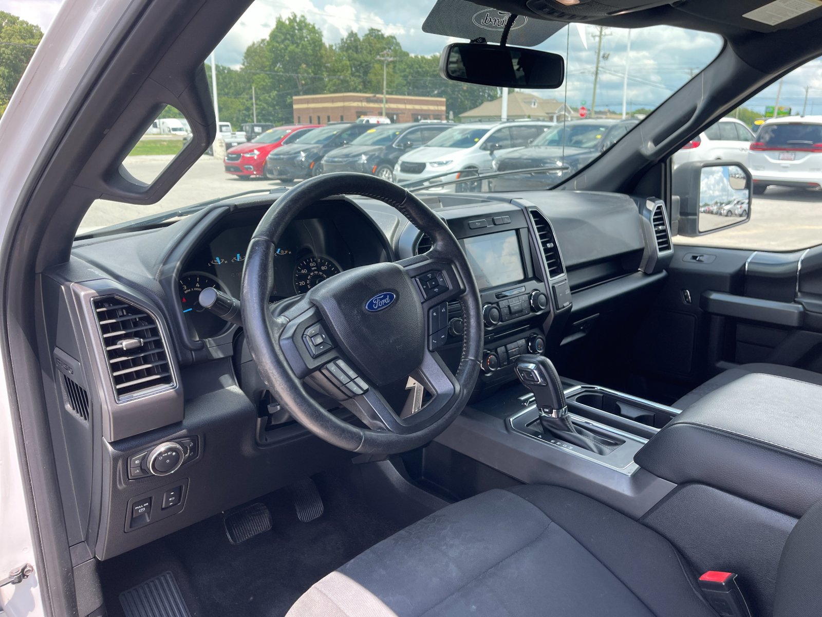 Used 2018 White Ford XLT image 11
