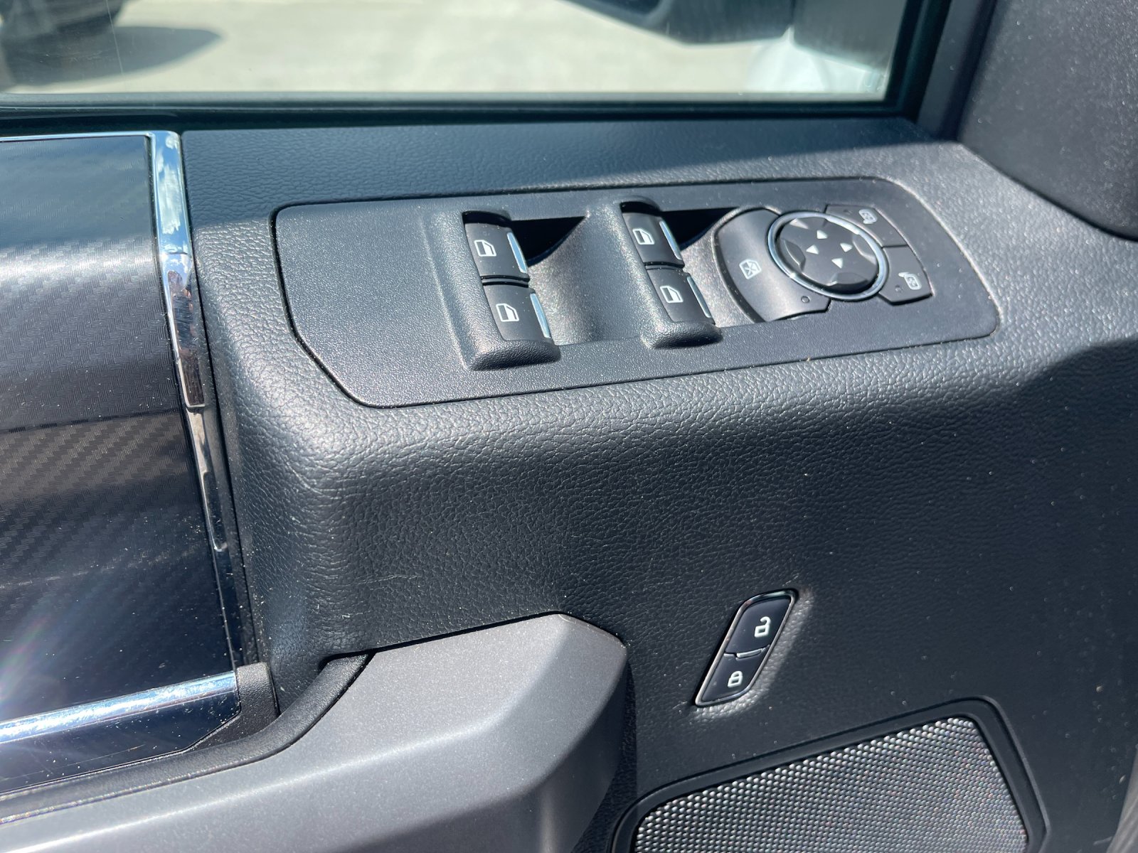 Used 2018 White Ford XLT image 13