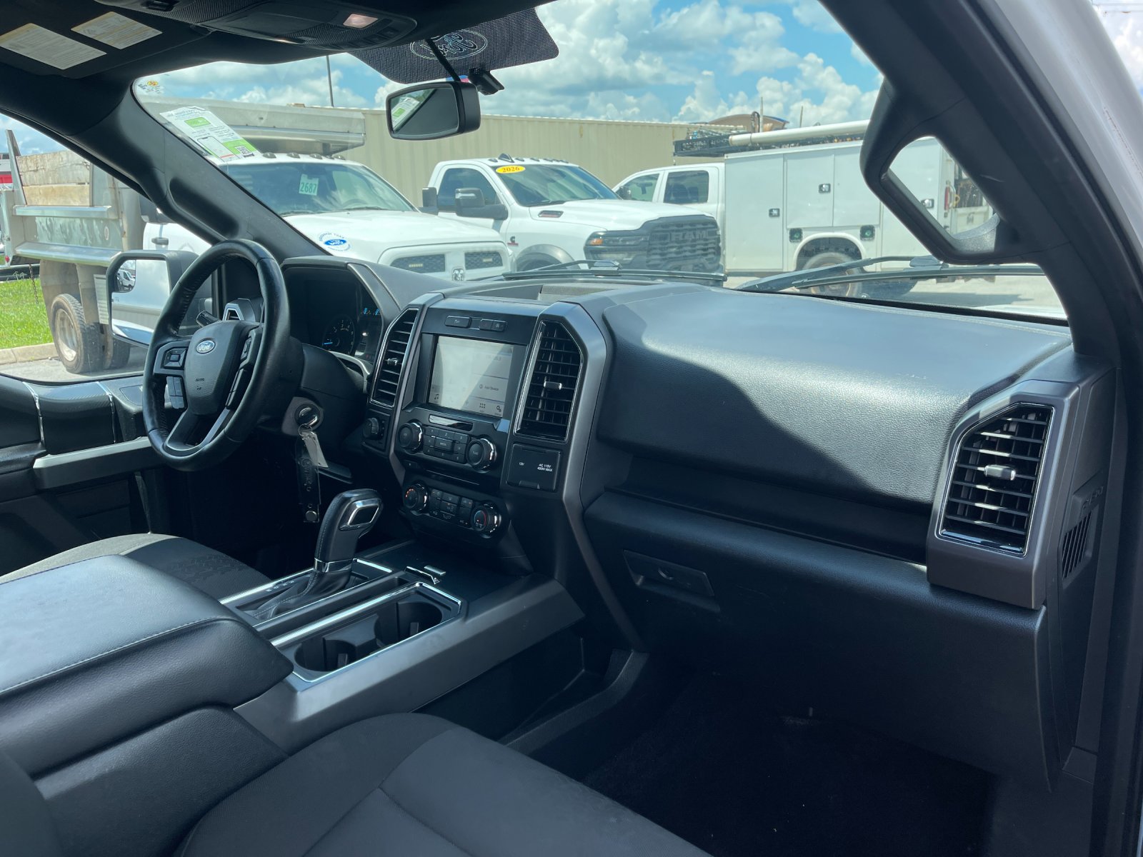 Used 2018 White Ford XLT image 17