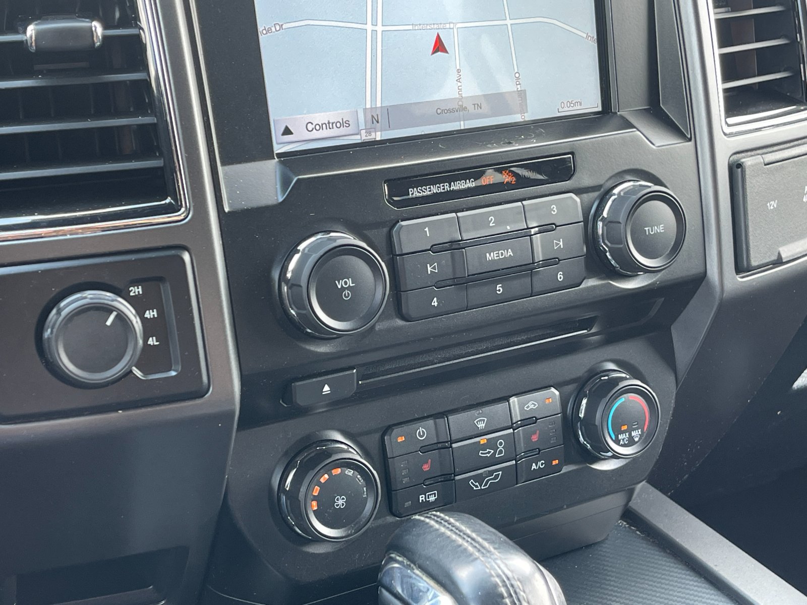 Used 2018 White Ford XLT image 22