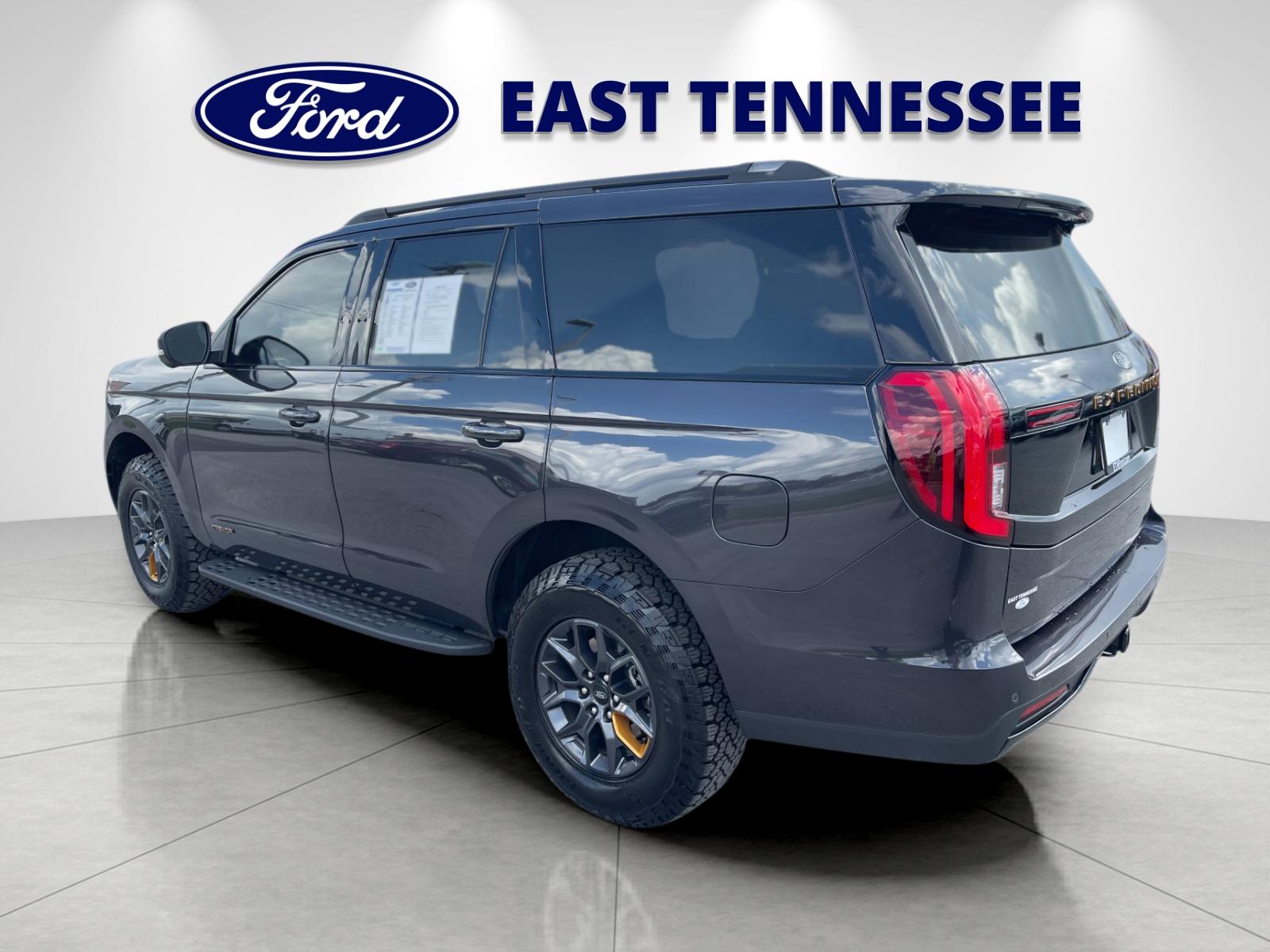 Used 2025 Gray Ford Tremor image 5