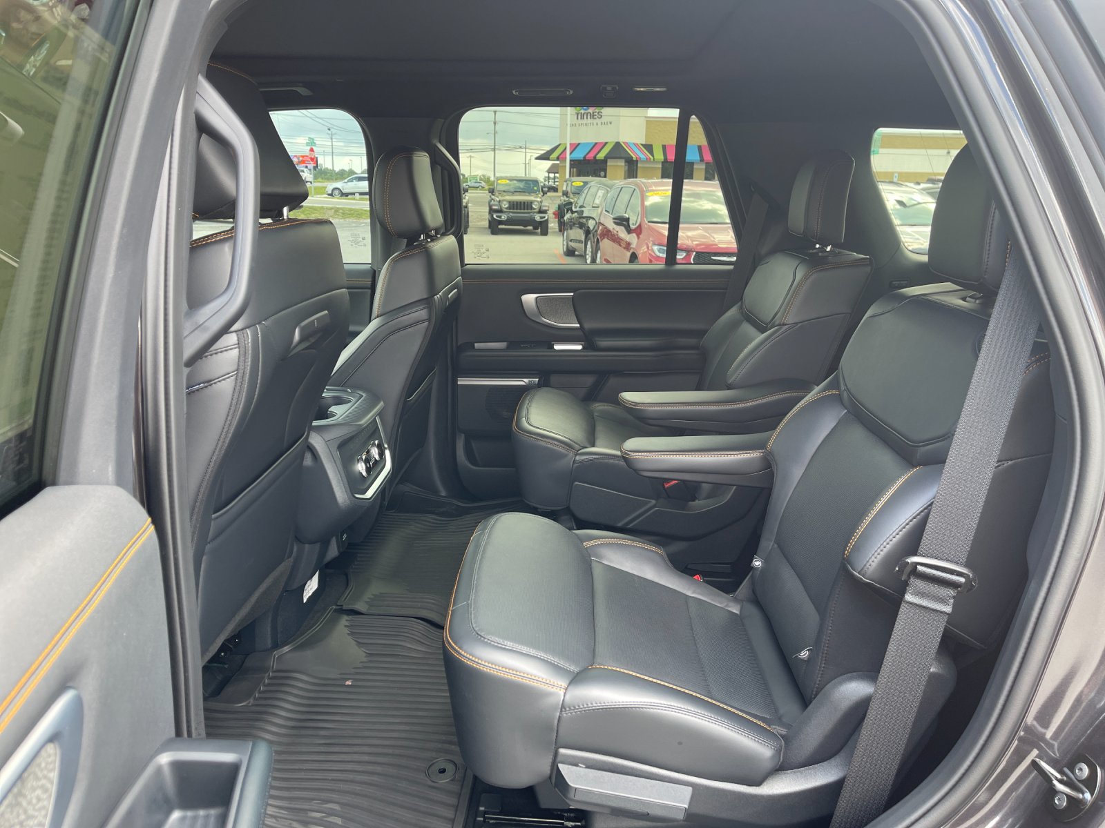 Used 2025 Gray Ford Tremor image 14