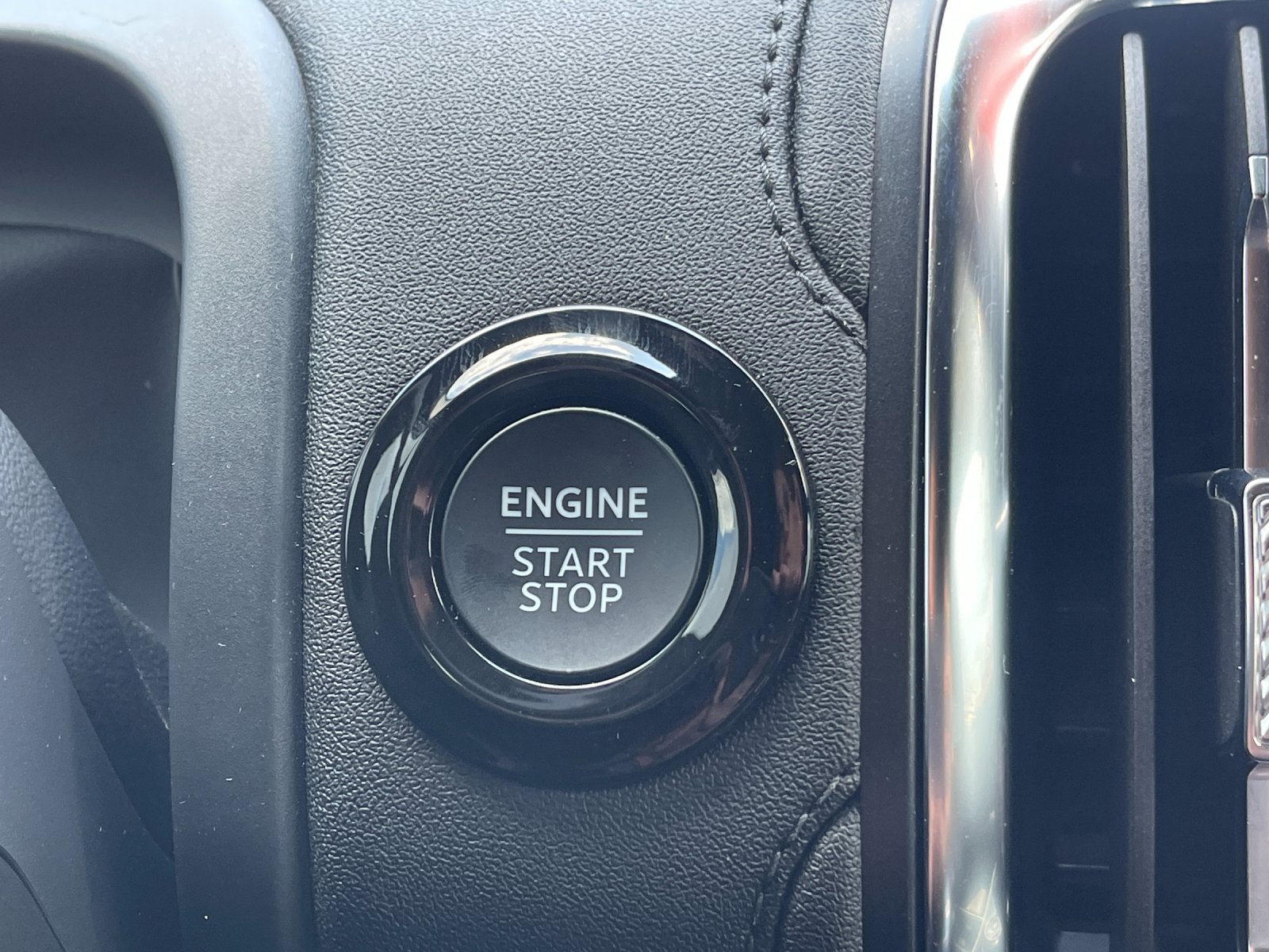Used 2025 Gray Ford Tremor image 26